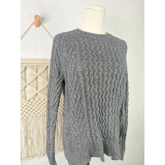 GAP Gray Wavy Cable Knit Crewneck Sweater XS - Picture 5 of 9